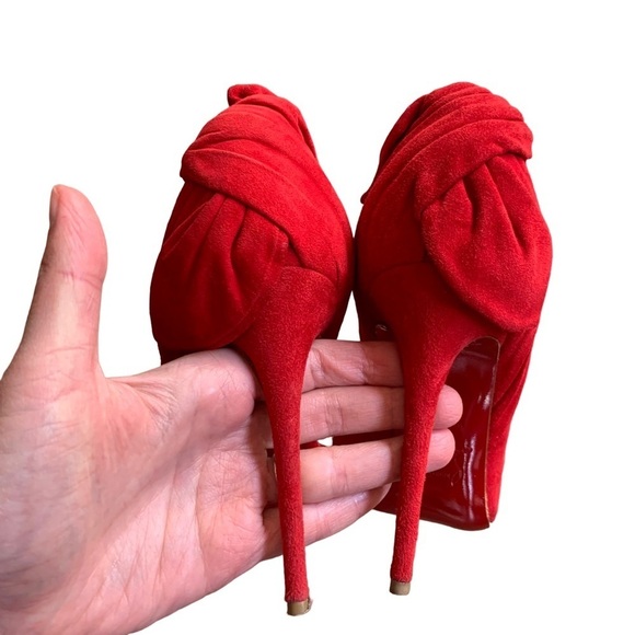 Christian Louboutin Barbara 100 Oeillet Red Suede Peep Toe Bow Heel Pumps - Picture 8 of 13